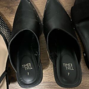 Time and Tru Black Pointed Toe Slip-On Mules
